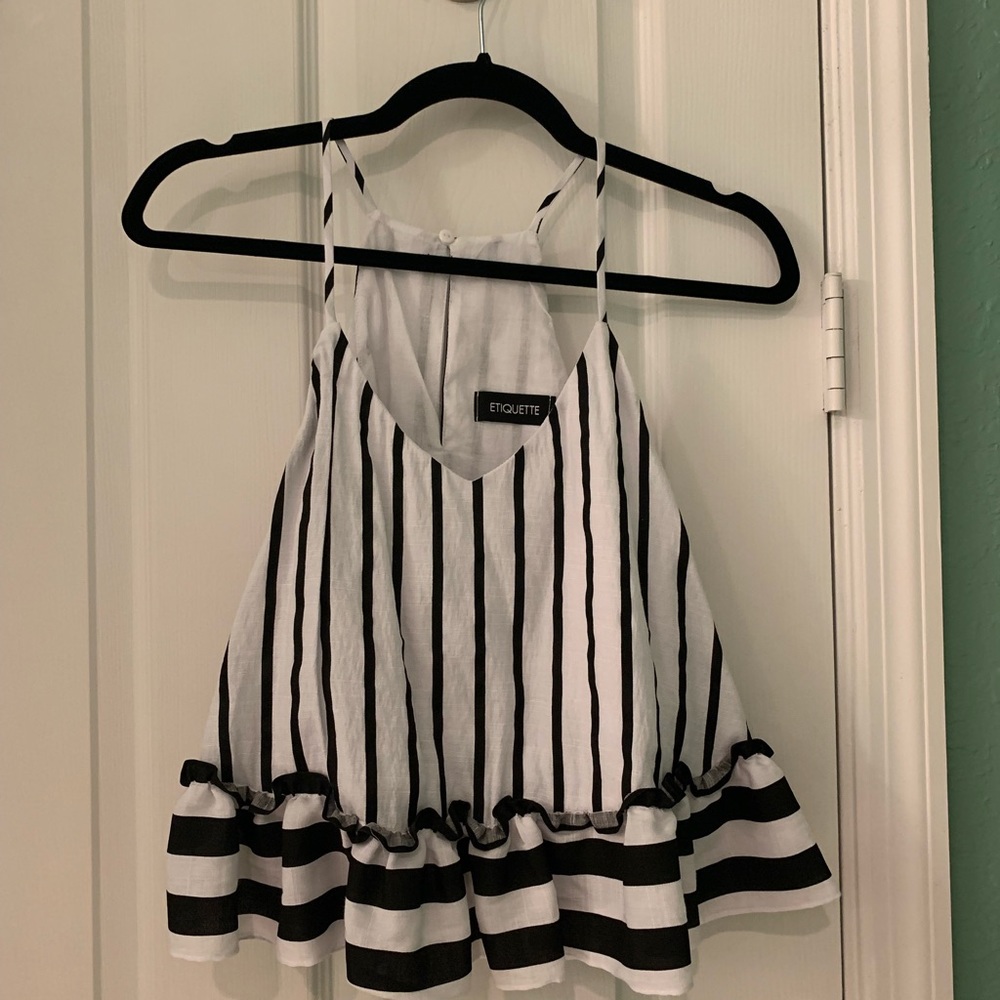 Black & white crop top